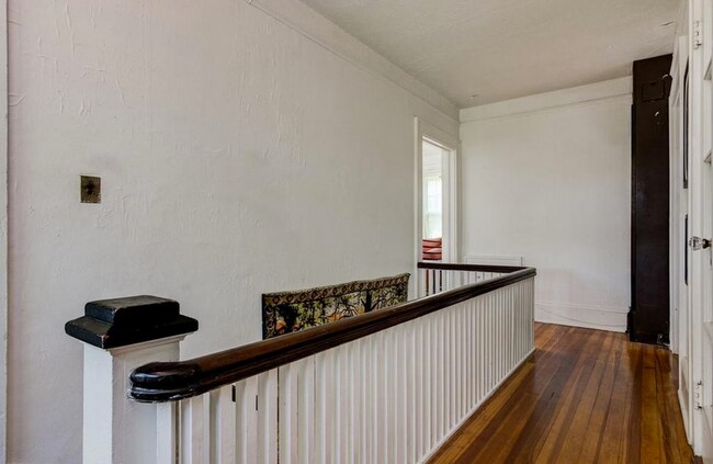 Building Photo - 20 Chiles Ave