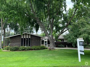 Building Photo - 5250 Bronco Dr