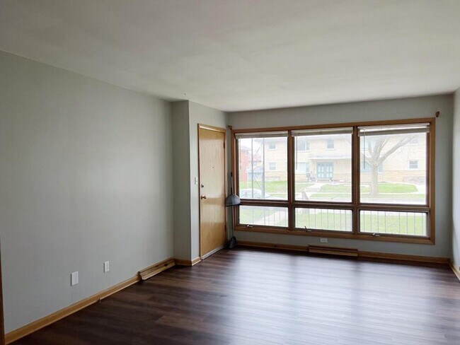 Foto del edificio - 4142 North 91st Street