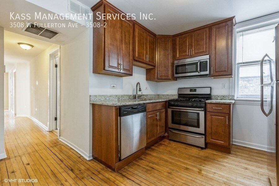 Primary Photo - Virtual tours available huge logan square ...