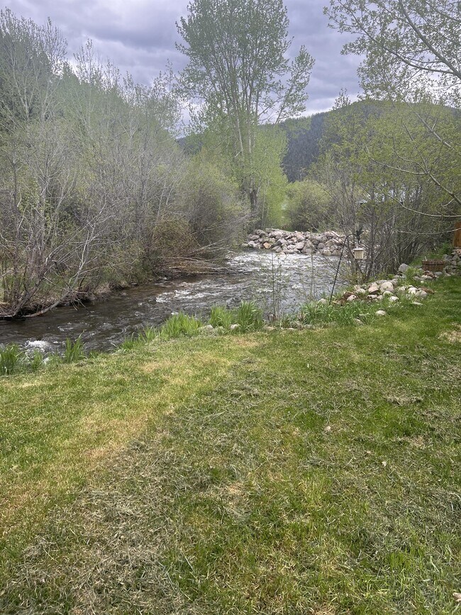 Foto del edificio - 42 Quartz Ave