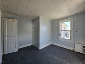 Building Photo - 515 New Rd