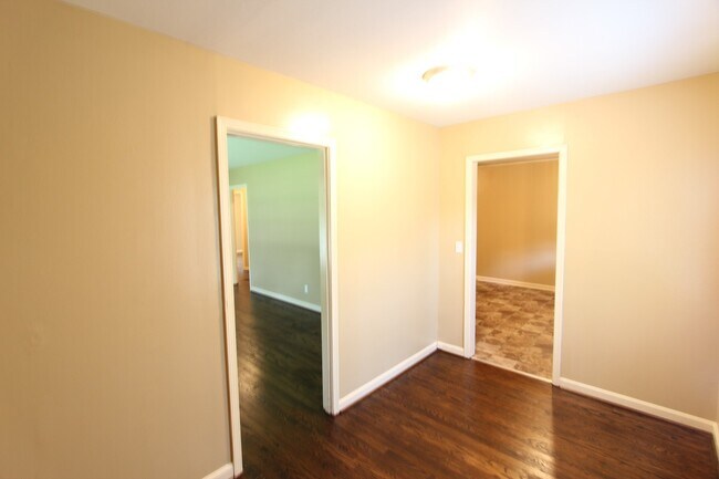 Building Photo - New On The Market with GREAT FEATURES!  Large 3 Bedroom PLUS Den!!