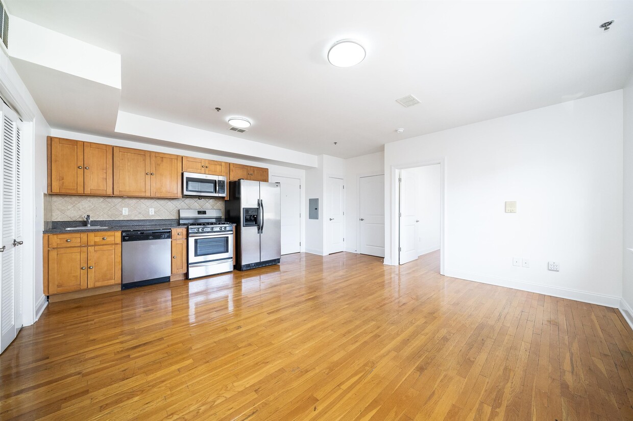 Foto principal - 528 47th St