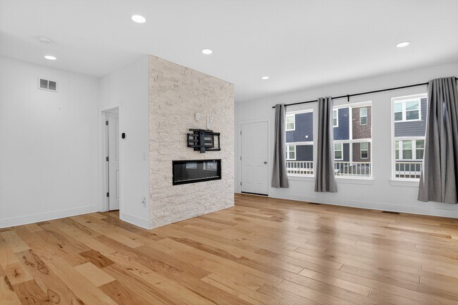 Foto del edificio - 2925 Square Lake Ct