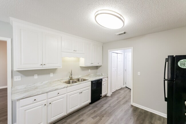 Building Photo - 14118 River Point Circle