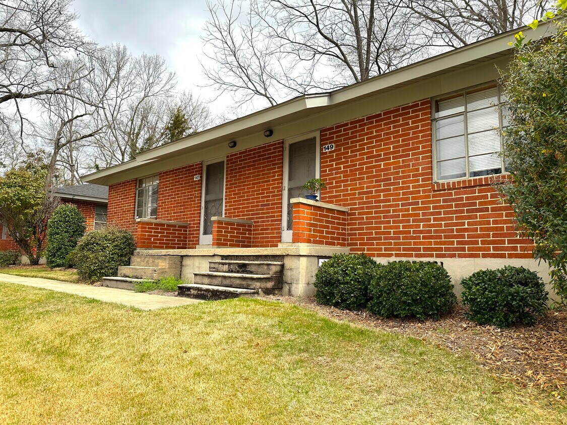 Foto principal - 143 S Ross St