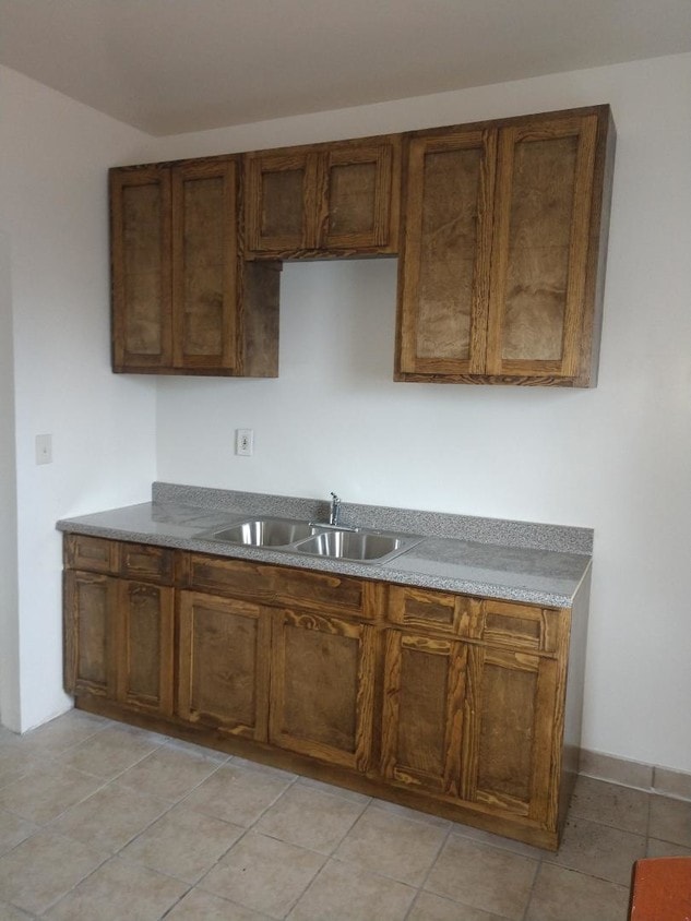 Photo - 5305 S Hoover St (Los Angeles, CA)