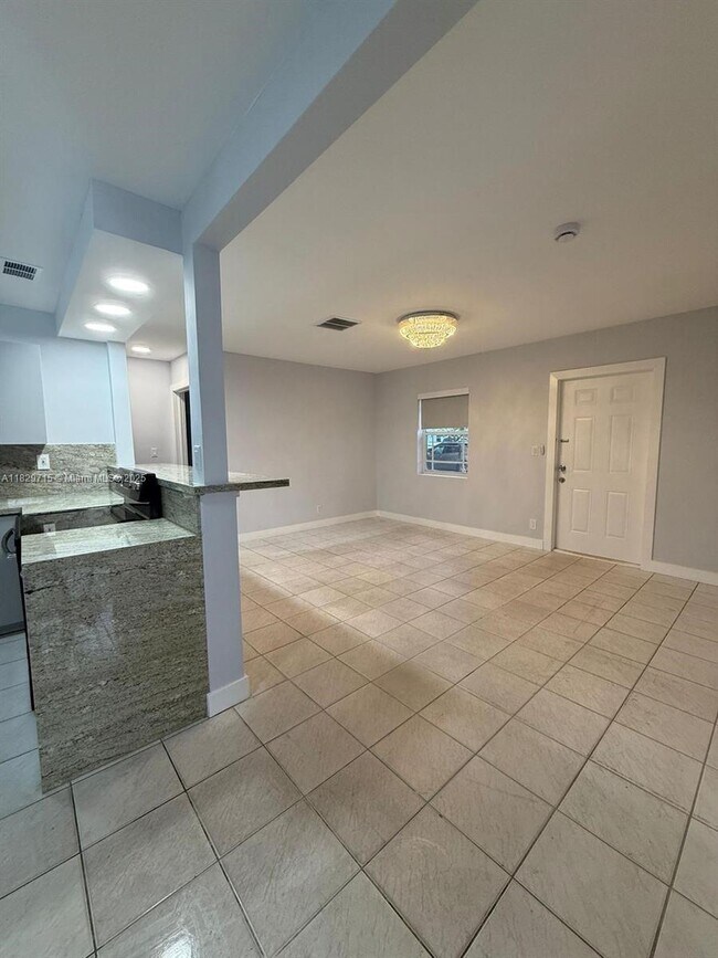 Foto del edificio - 1413 NW 11th St