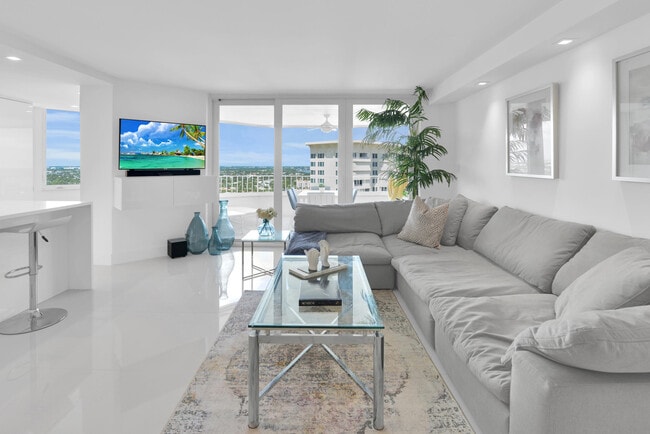 Building Photo - 550 S Ocean Blvd