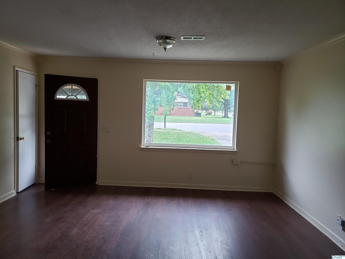 4703 Mastin Lake Rd NW, Huntsville, AL 35810 House for Rent in