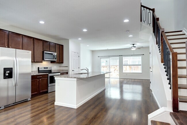 Foto del edificio - 14700 E 104th Ave