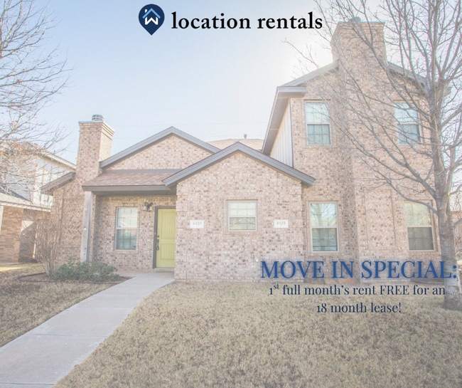 Foto del edificio - Charming 4 Bedroom, 2 Bath Two-Story Duplex