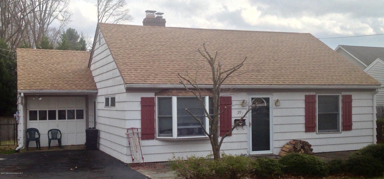 29 Fierro Ave, Matawan, NJ 07747 House Rental in Matawan, NJ