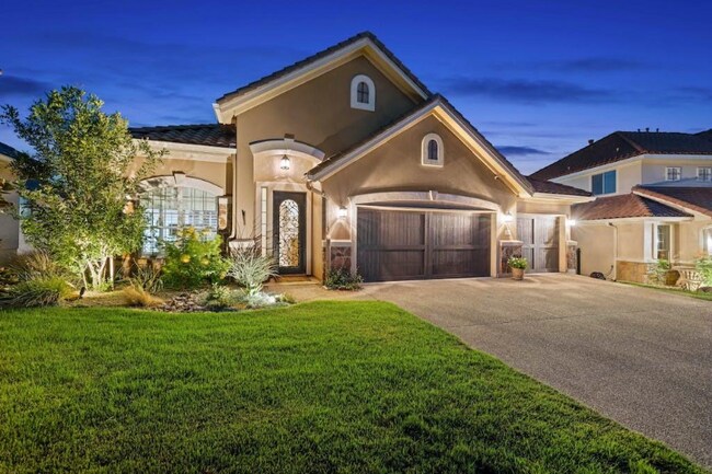Building Photo - 2745 Old Course Dr