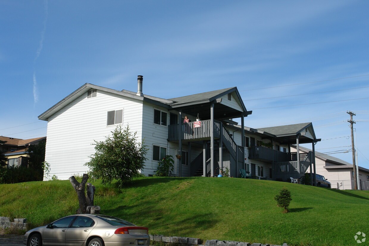 Primary Photo - 143-201 W 11th Ave