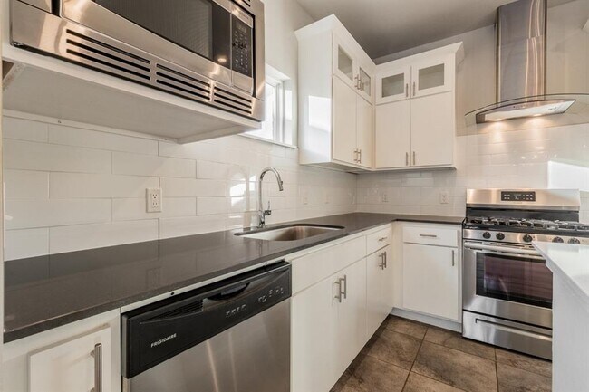 Foto del edificio - 620 NW 180th St