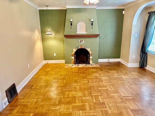 Foto del edificio - Charming Downriver Home