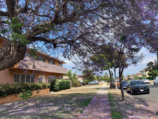 Front of the building - 3311 W 78th St Apartment