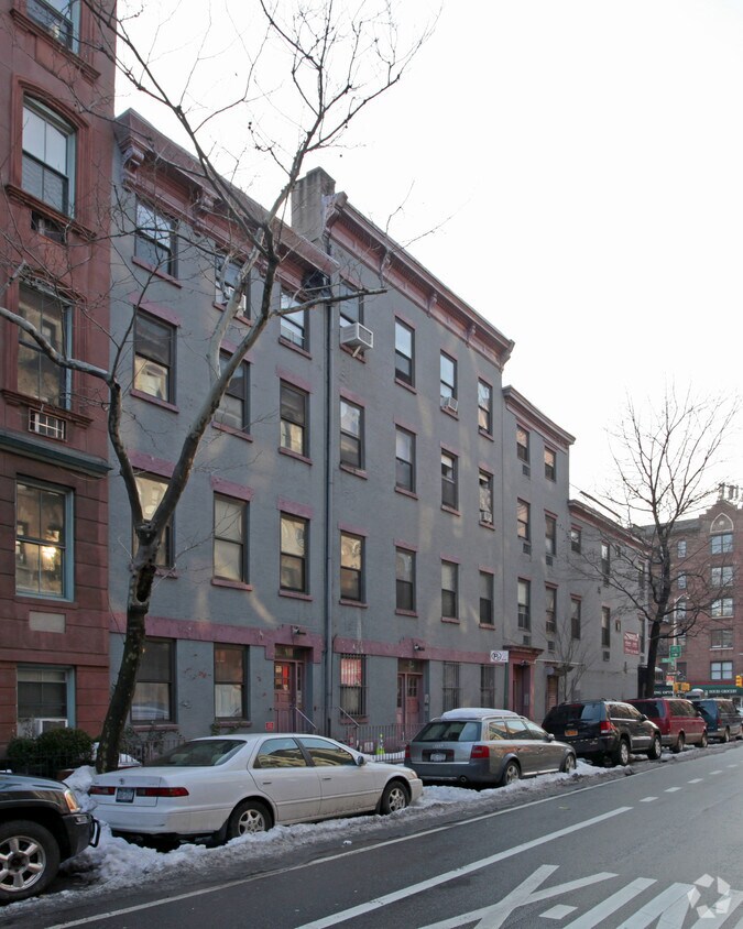 Building Photo - 212 Eighth Ave