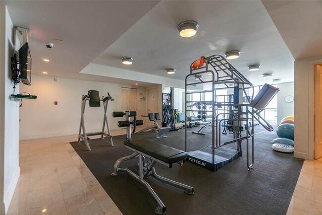 Foto del edificio - 9400 W Bay Harbor Dr