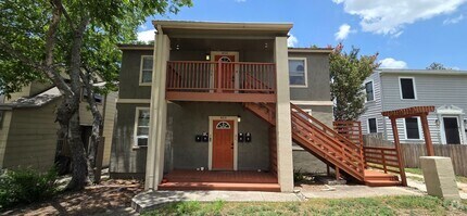 Building Photo - 455 Eleanor Ave