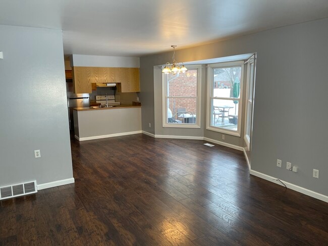 Foto del edificio - 4467 W Milham Ave