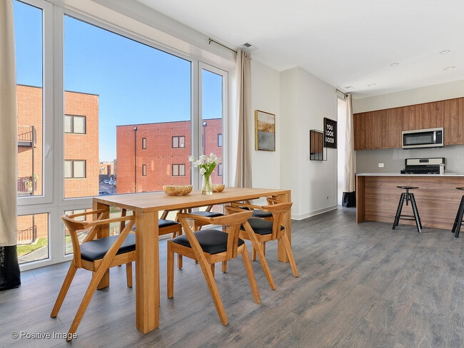 Foto del edificio - North Oak Lofts