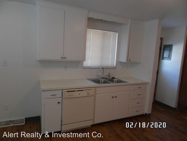 Foto del edificio - 924-926 S Bowen St
