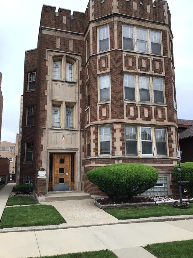 Primary Photo - 7940 S Wolcott Ave