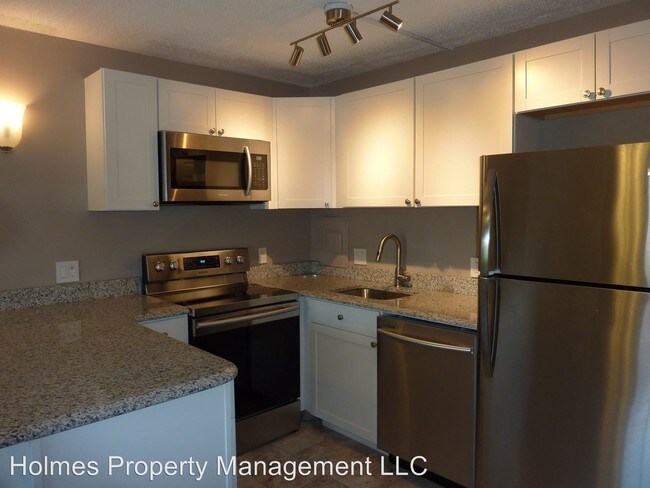 Building Photo - 1 br, 1 bath Room For Rent - 510 14th St #406