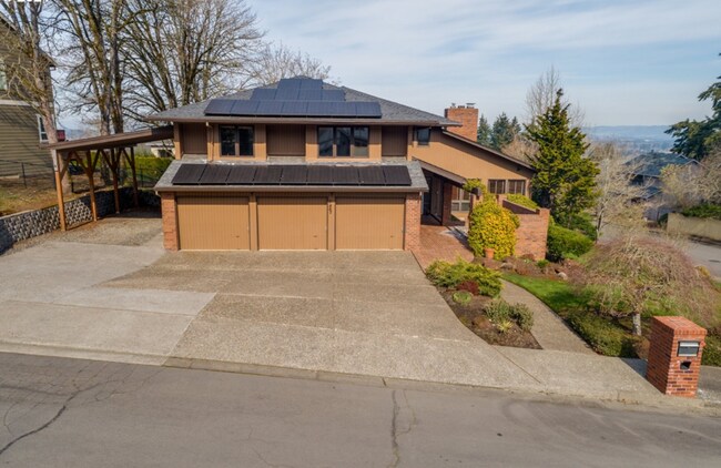 Foto del edificio - Gorgeous 4 bedroom Home with an Open Floor Plan, Vaulted Ceilings and a Stunning Gourmet Kitchen ...
