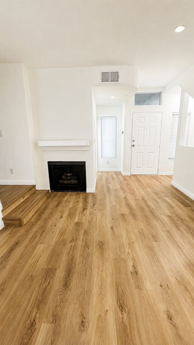 Photo - 7900 Woodman Ave (Panorama City, CA) Townhome