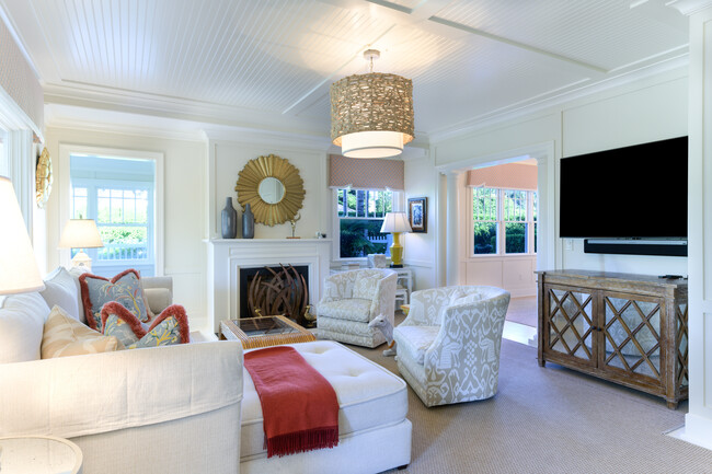 Building Photo - 357 Seabreeze Ave