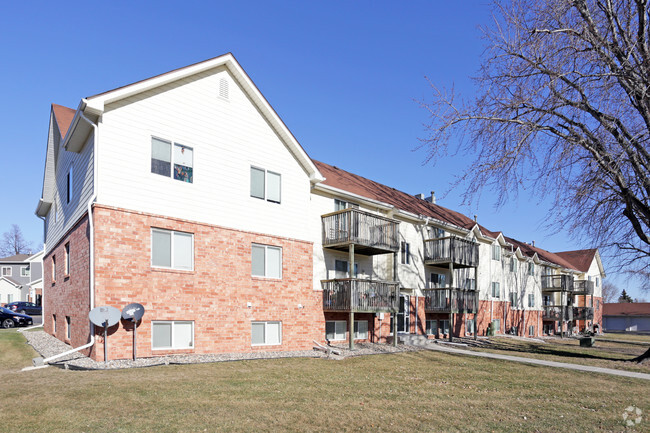 Building - Windsor Heights Apartments