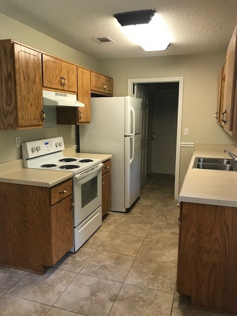 Foto del edificio - 1317 Valley Rd
