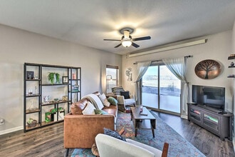 Building Photo - 10481 Table Rock Ct