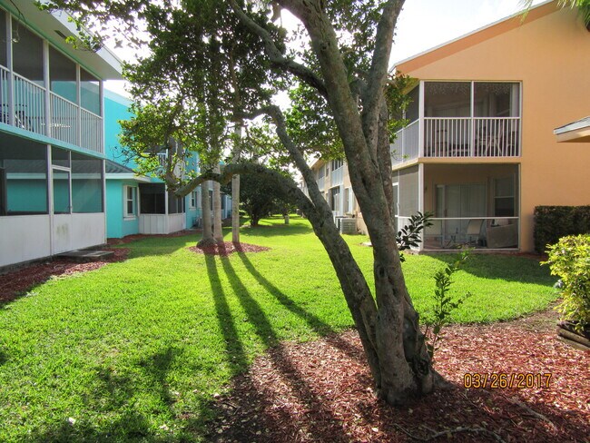 Foto del edificio - 2651 SE 19th Ct