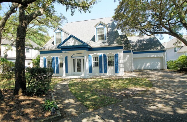 Building Photo - Executive Style home in Shalimar