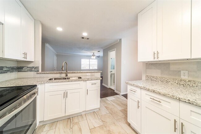 Foto del edificio - 2614 Cleburne St