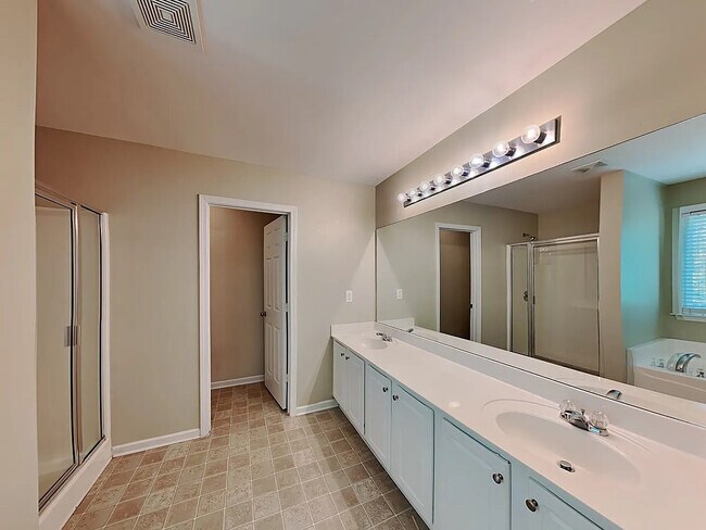 Foto del edificio - 1147 Charlie Ln SW