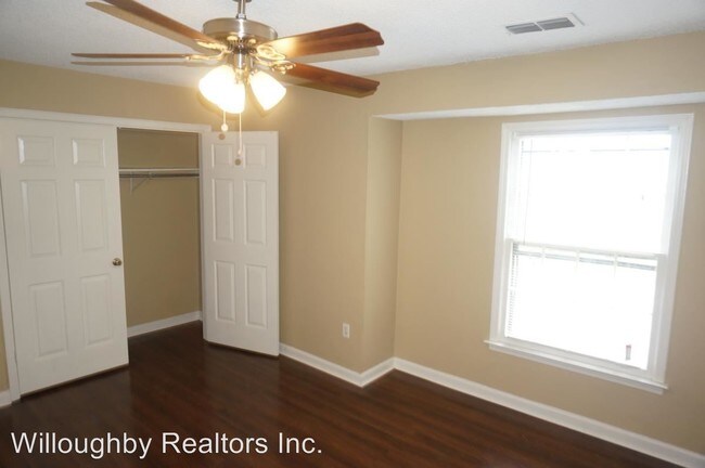 Foto del edificio - 6525 Castle Creek Ln