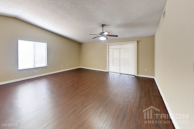 Foto del edificio - 5639 Garden Grove Cir