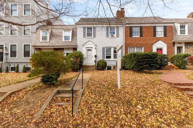 Building Photo - 1710 37th St NW