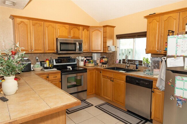Foto del edificio - 641 NW 132nd Terrace