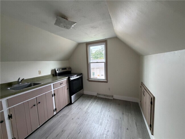 Foto del edificio - 311 E Market St Ext