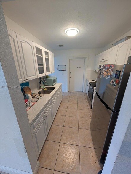 Foto del edificio - 225 NW 53rd St