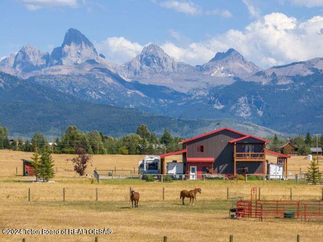 Primary Photo - Spacious Family Home with Teton Views on 5...