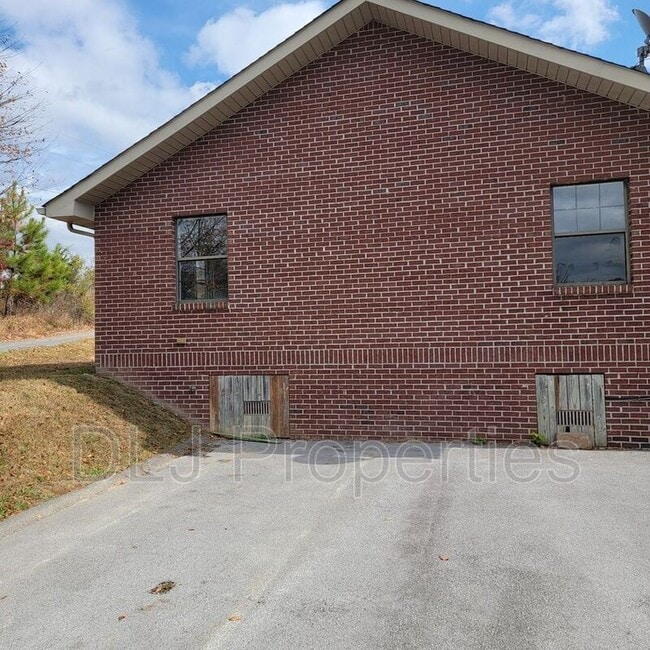 1100 Hicks Rd, Jefferson City, TN 37760 House Rental in Jefferson