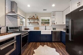 Building Photo - 306 Irma Dr